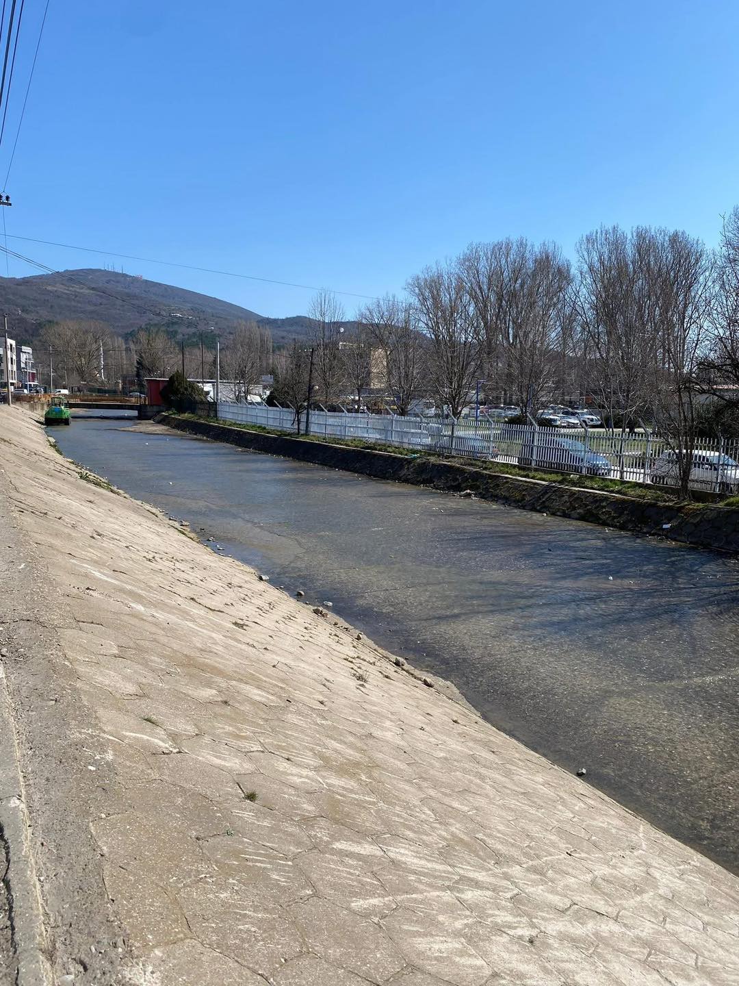 Kryetari i Komunës, Faton Peci, paraqet punimet që po zhvillohen në qytet